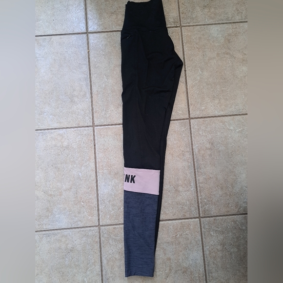 Pink VS leggings - Picture 3 of 3